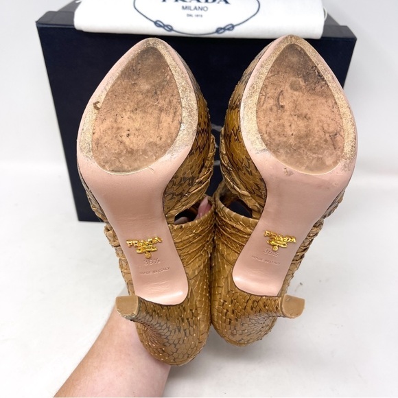 Prada Genuine Leather Tan Opaca Cammello Snake Skin Sandal High Heel Size 36.5 - Picture 7 of 9